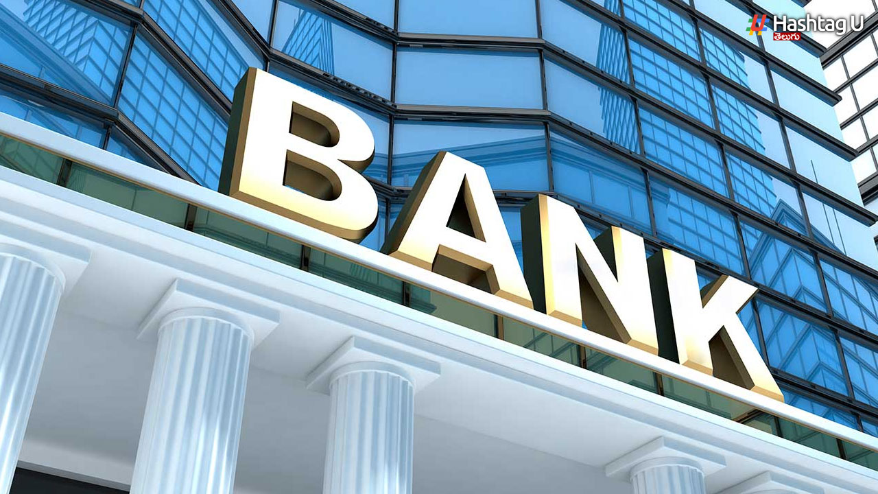 Banks Open Sunday