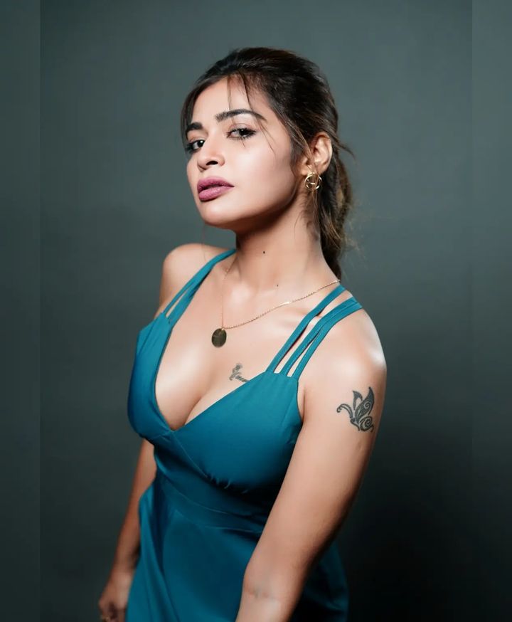 Dharsha Gupta (20)