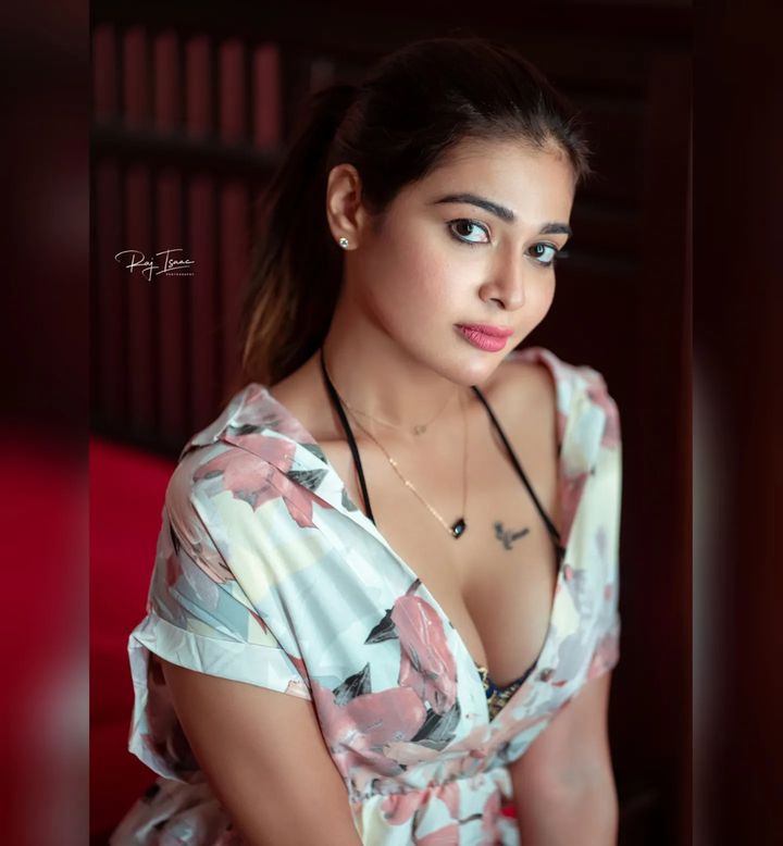 Dharsha Gupta (22)