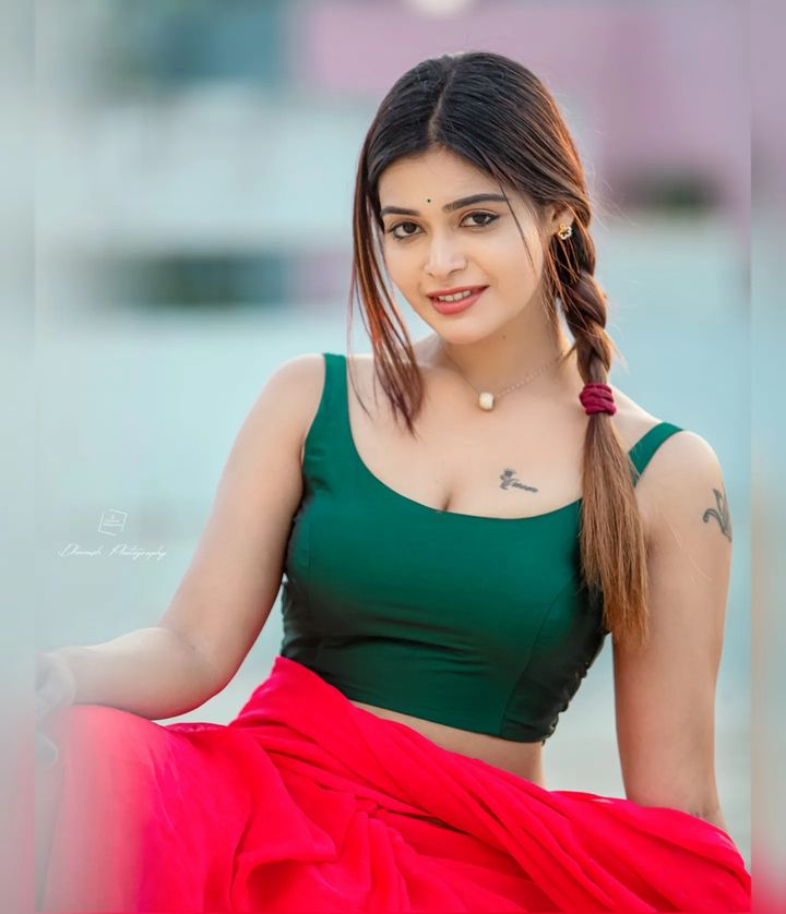 Dharsha Gupta (30)