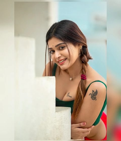 Dharsha Gupta (31)