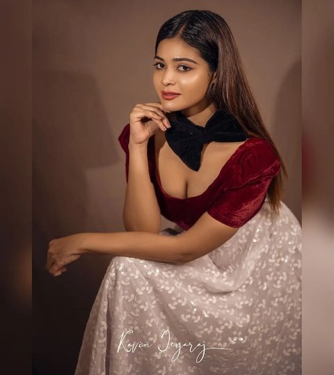 Dharsha Gupta (33)