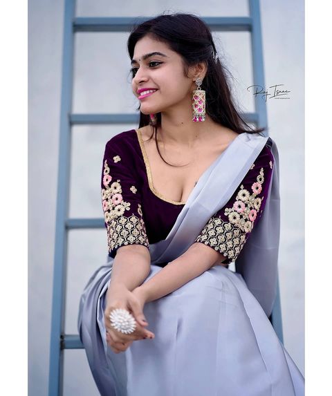 Dharsha Gupta (43)