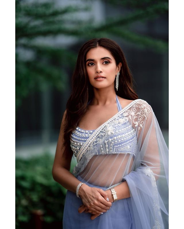 Divyansha Kaushik (10)