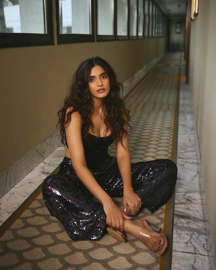 Divyansha Kaushik (9)