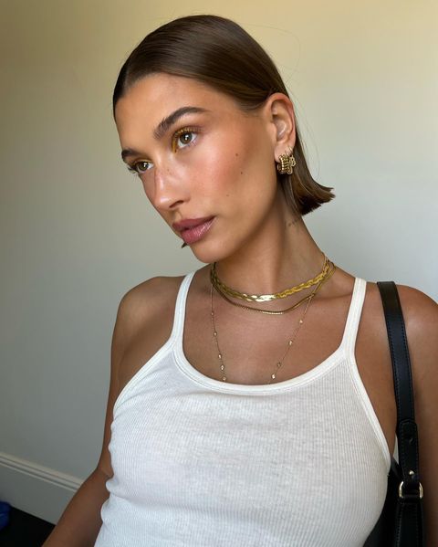 Hailey Rhode Baldwin Bieber In White Bikini (3)