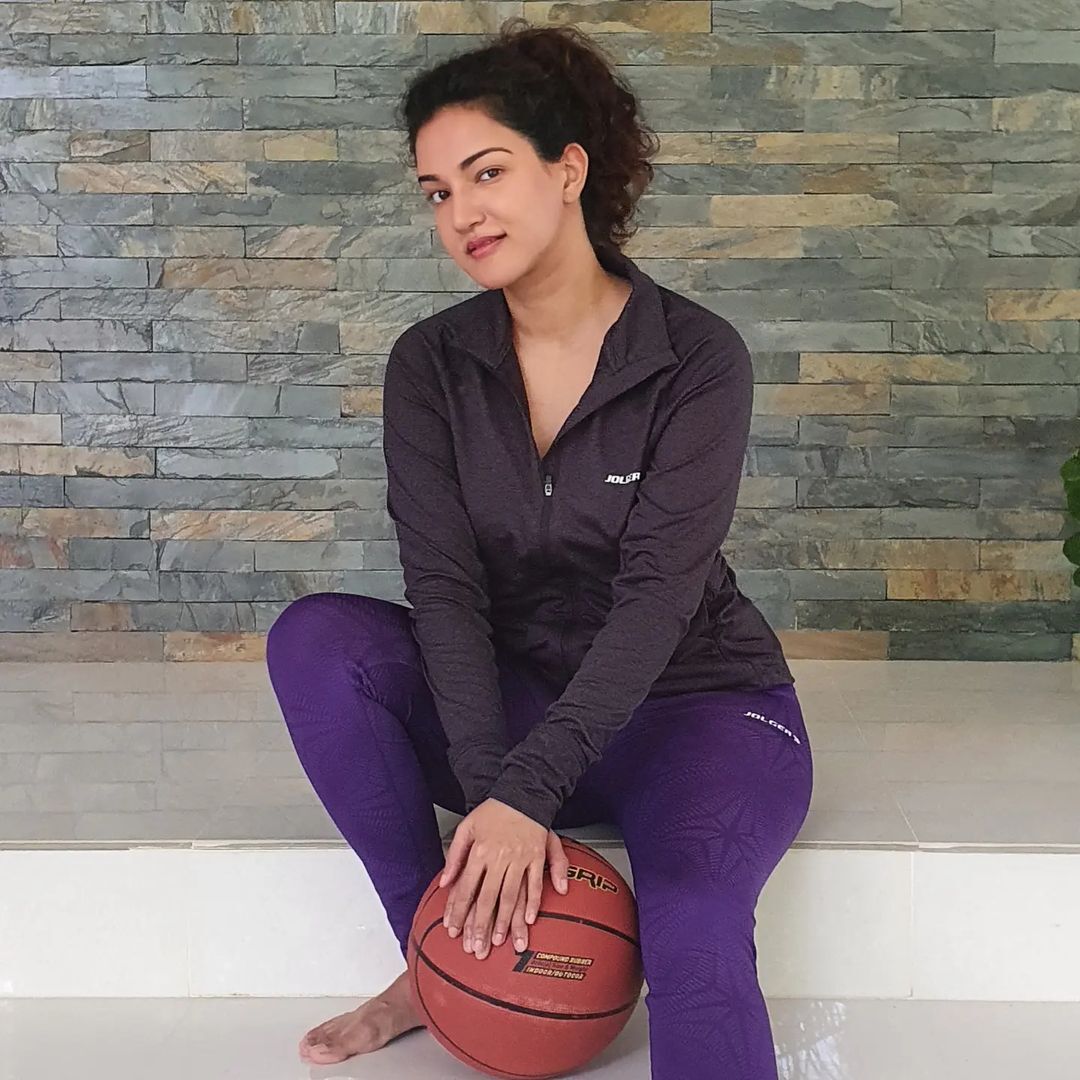 Honey Rose (41)