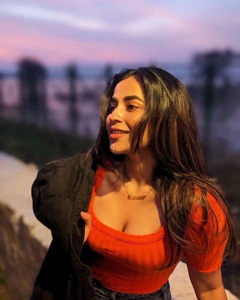 Komalee Prasaad (16)