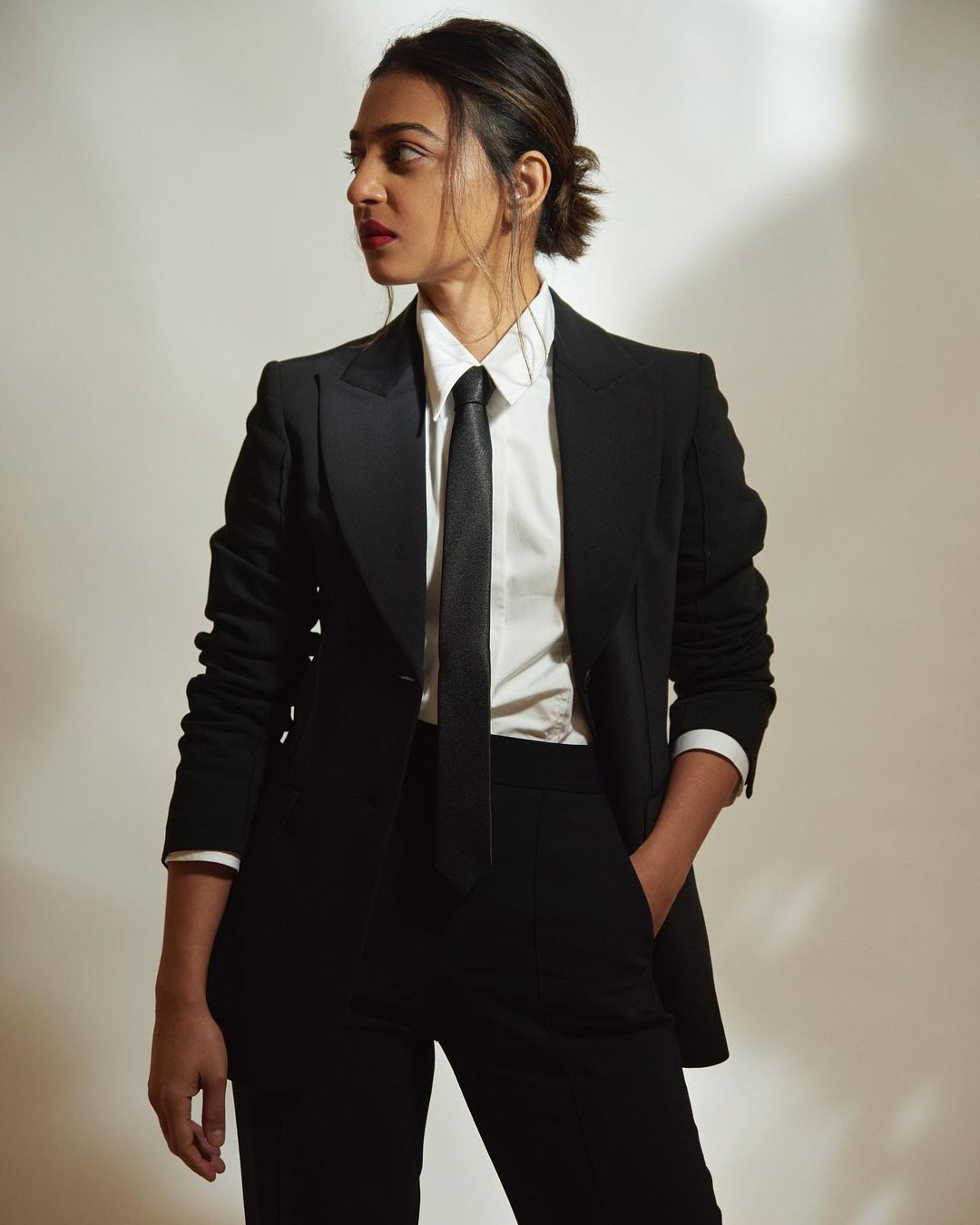 Radhika Apte (12)