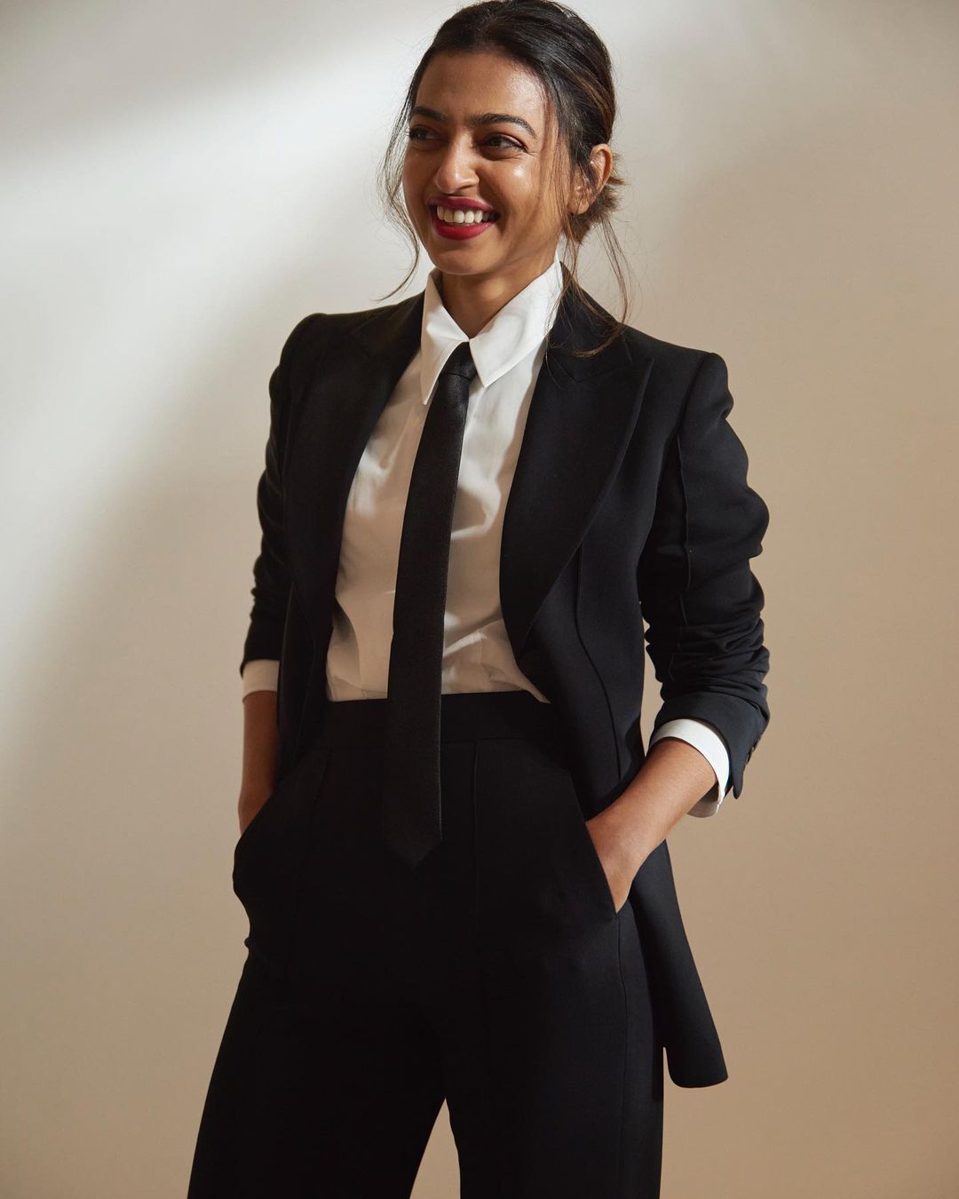 Radhika Apte (15)