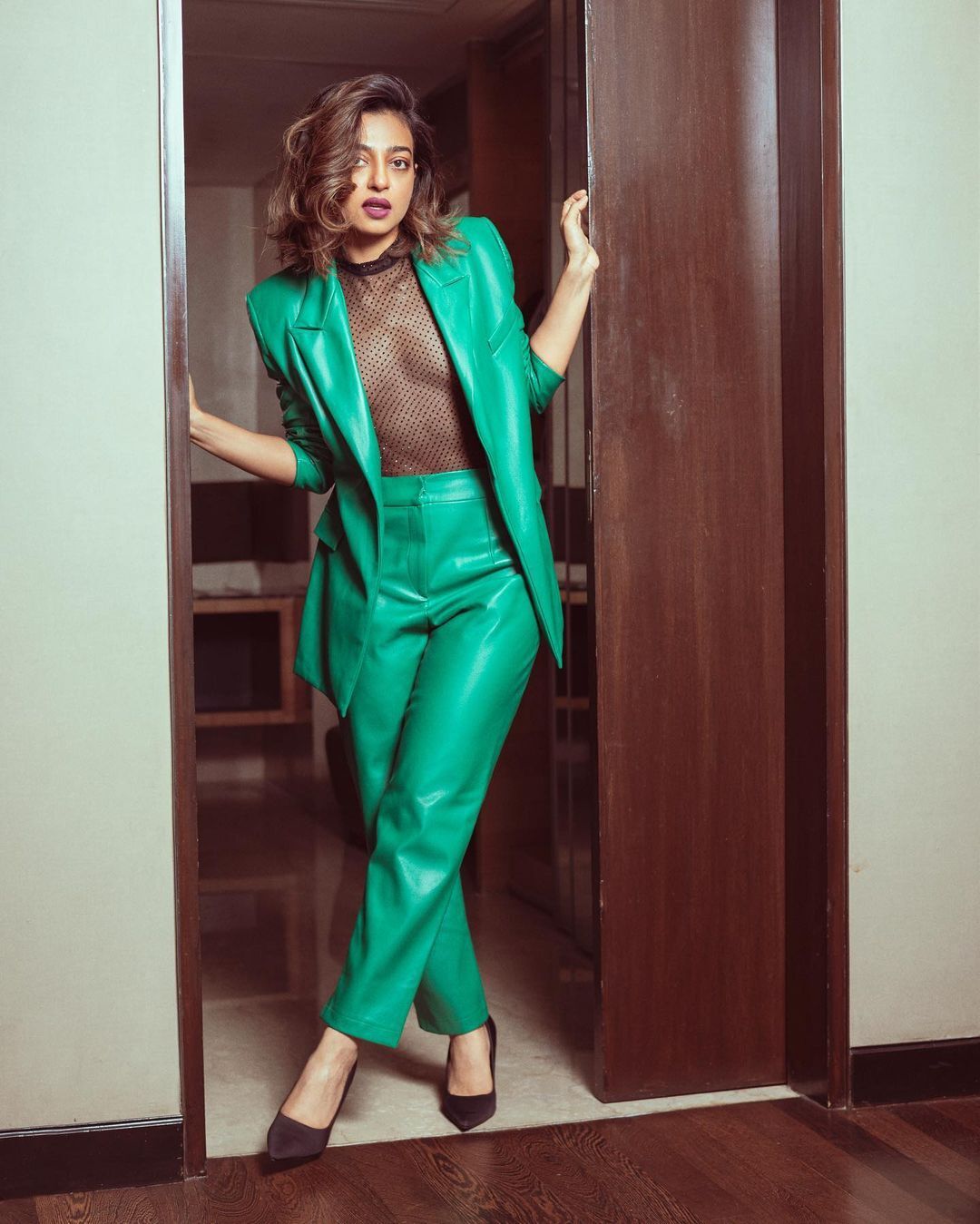Radhika Apte (27)