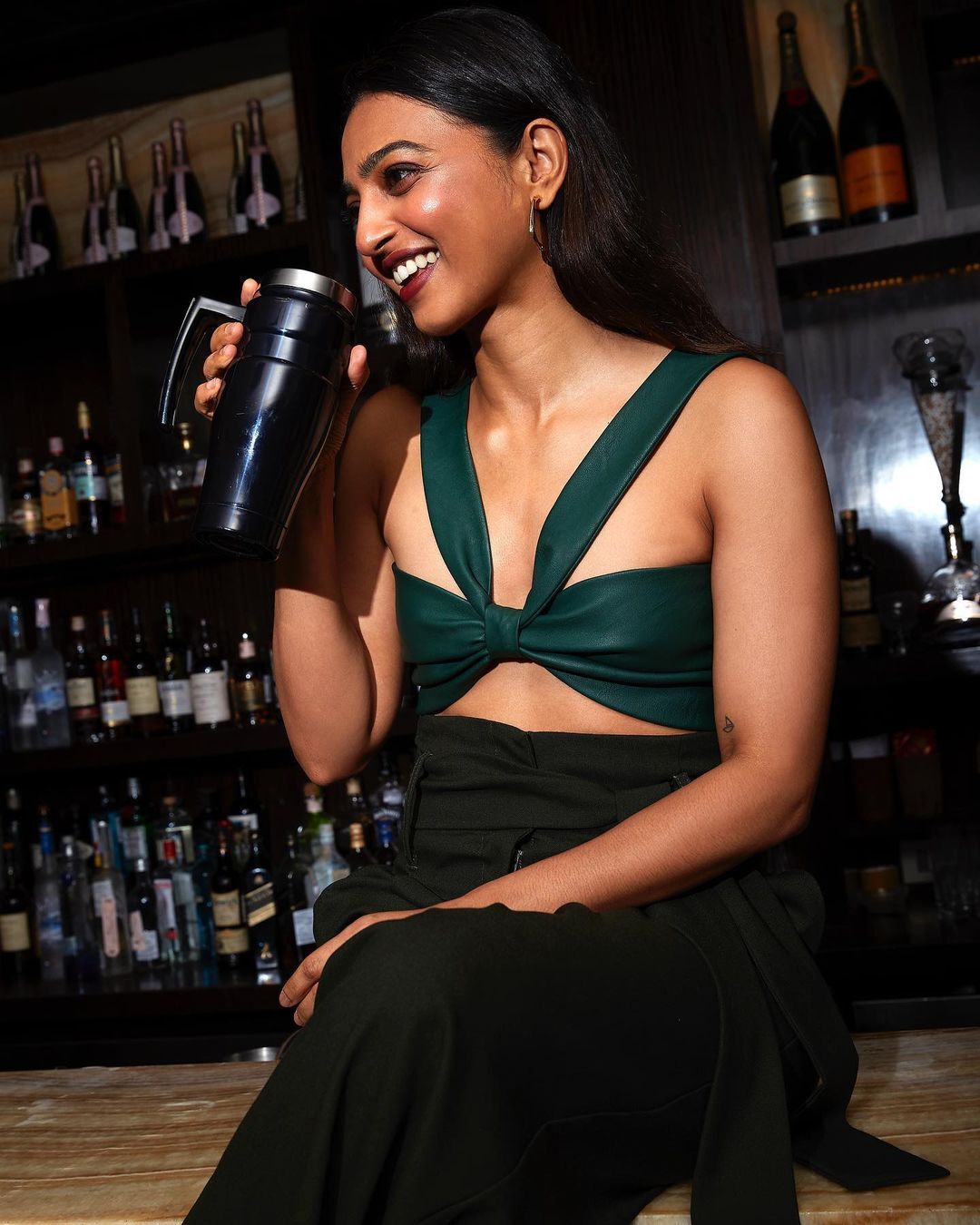 Radhika Apte (5)