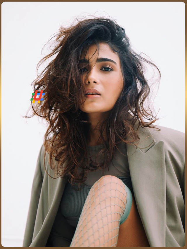 Shalini (2)