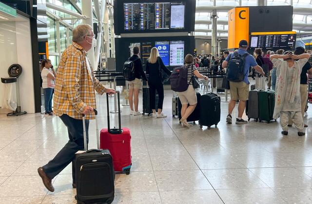 Media 12168b61d2dd4fe3b20d6c90f3a84531britain Heathrow 73487