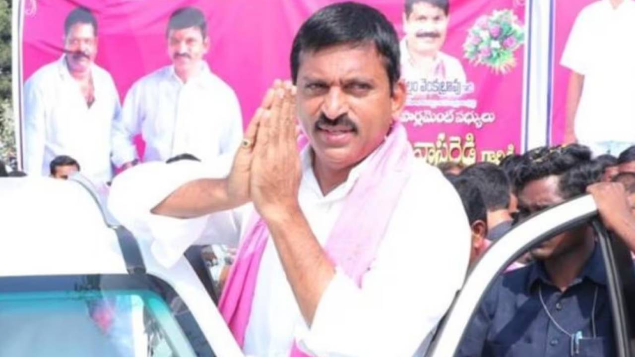 Ponguleti Srinivas Reddy Confusion in joining party