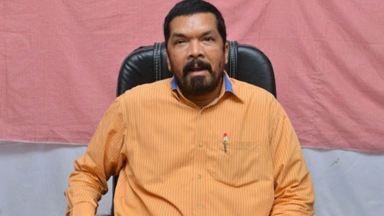 Posani Krishna Murali Sensational comments on Telugu producers