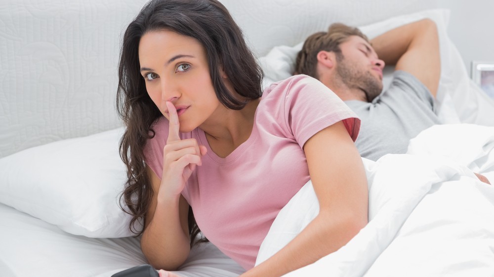 Secrets Women Keep From Men E13843212061661