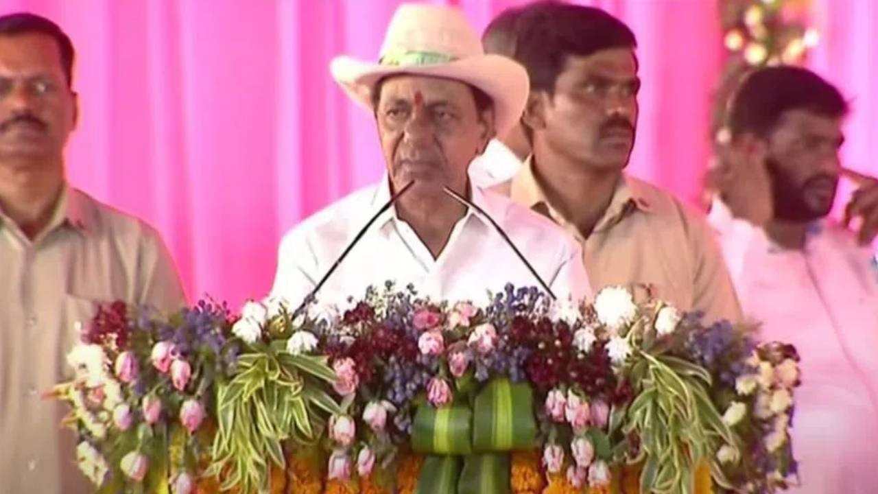 CM KCR annouce 700 Crores Dasara Bonus to singareni employees in Manchiryala sabha