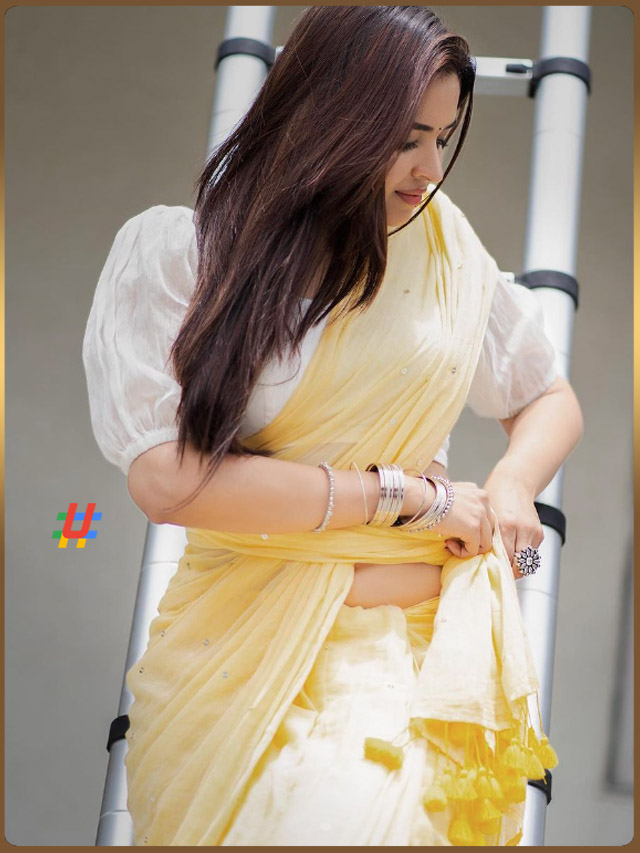 Poojitha (3)