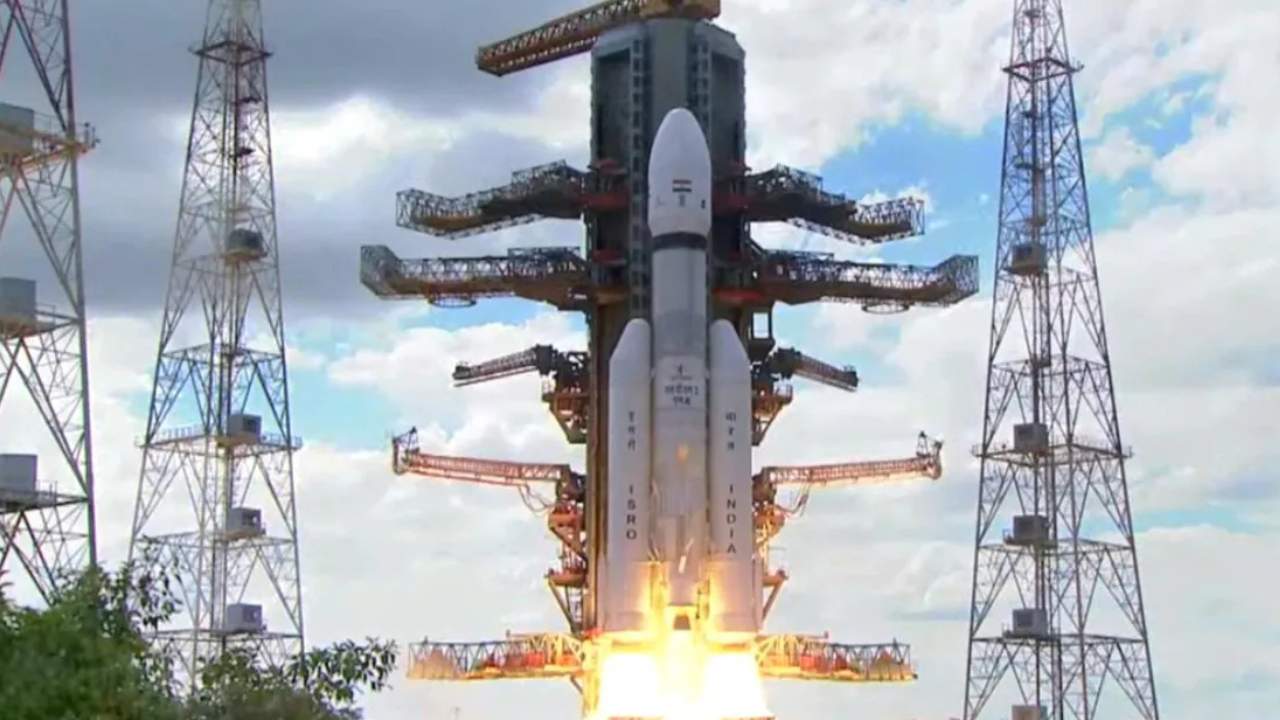 Why Chandrayaan 3 takes 40 days for reach moon while america takes 4 days and russia takes 2 days