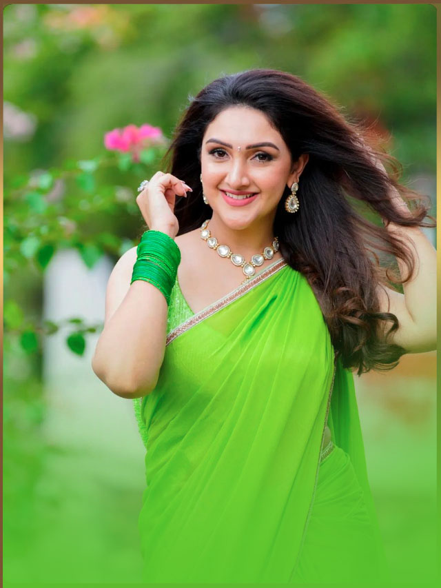 Sridevi Vijaykumar : చిలక పచ్చ రంగు చీరలో తన్మయింప చేస్తున్న శ్రీదేవి విజయకుమార్