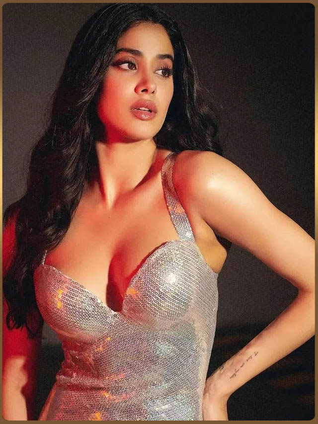 Janhvi Kapoor : జాన్వీ లేటెస్ట్ హాట్ ఫోటోషూట్