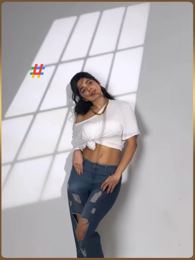 Divya (4)