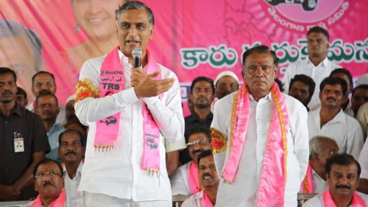 Narsapur MLA Madan Reddy Press meet about not announcing Narsapur BRS Candidate