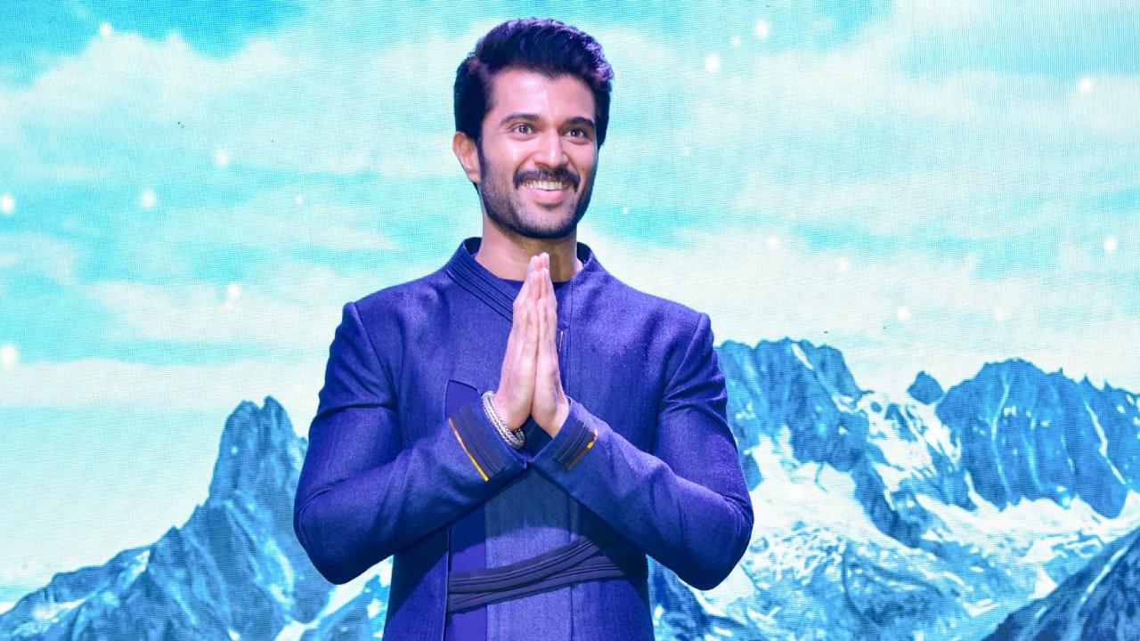 Vijay Devarakonda gives clarity on his marriage in kushi trailer launch event