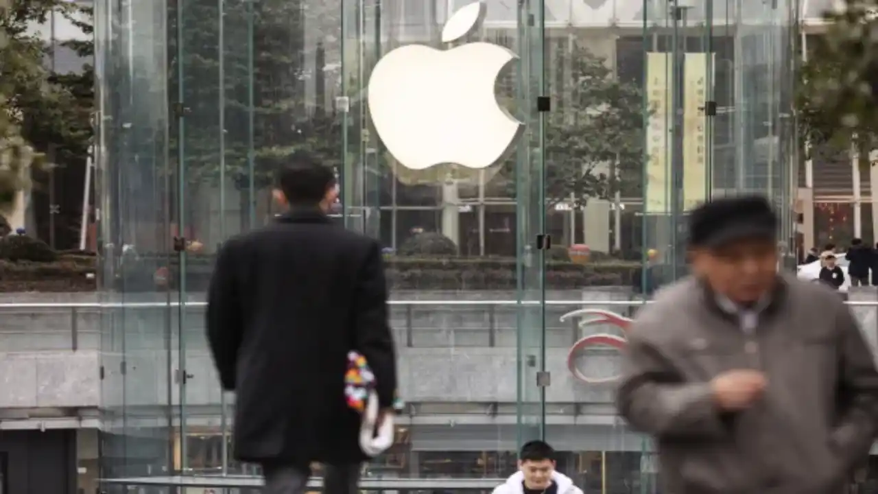 China Bans iPhone