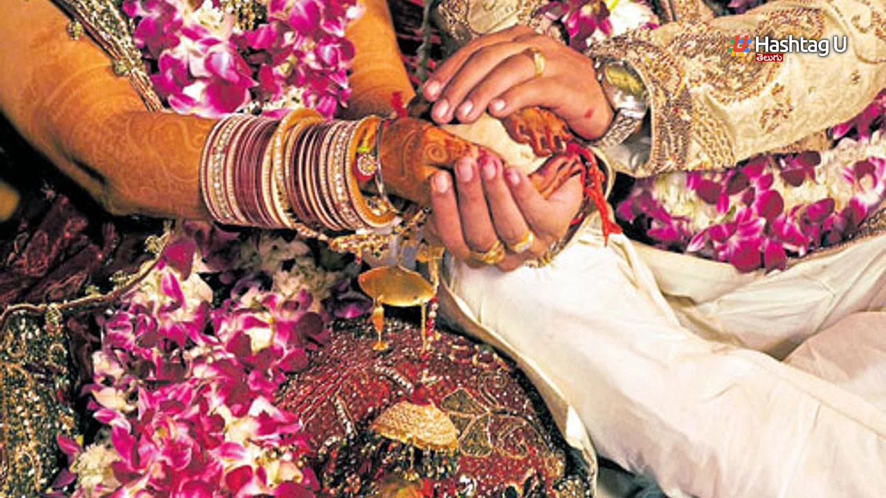 Married Couple Divorced In 
