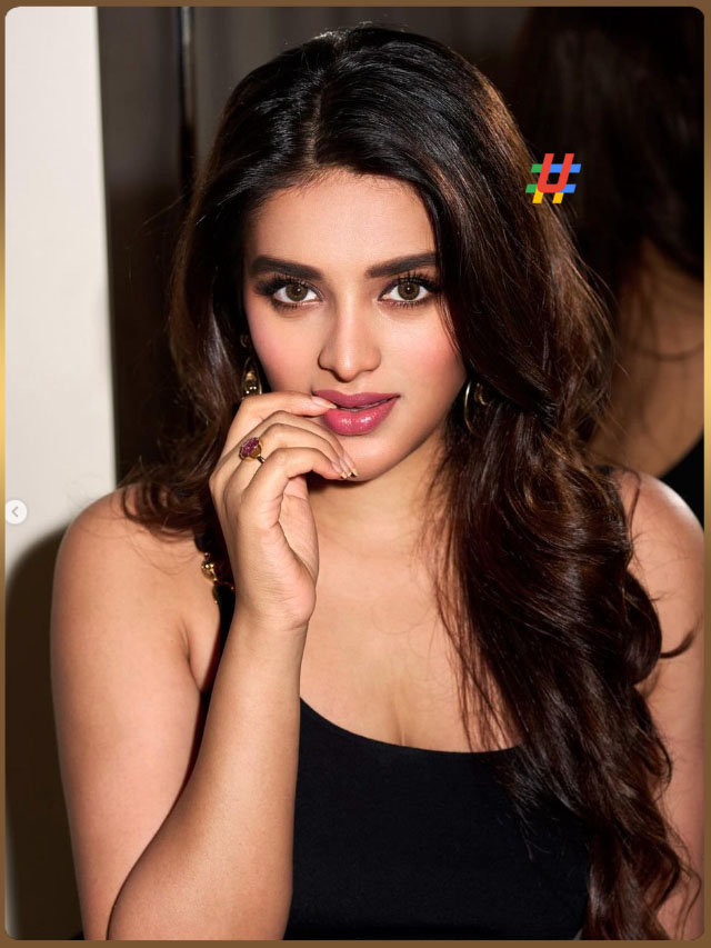 Nidhi (5)