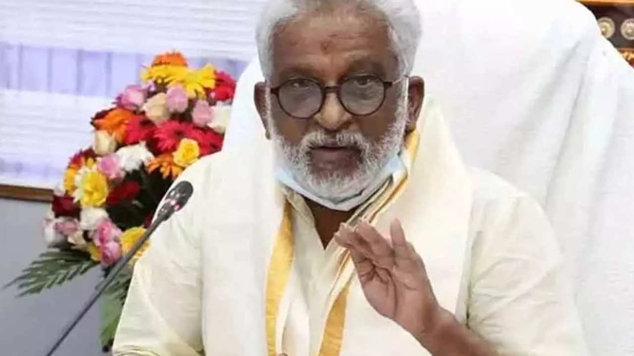 Yv Subbareddy gives again clarity on AP Capital Vizag Ruling from Dasara