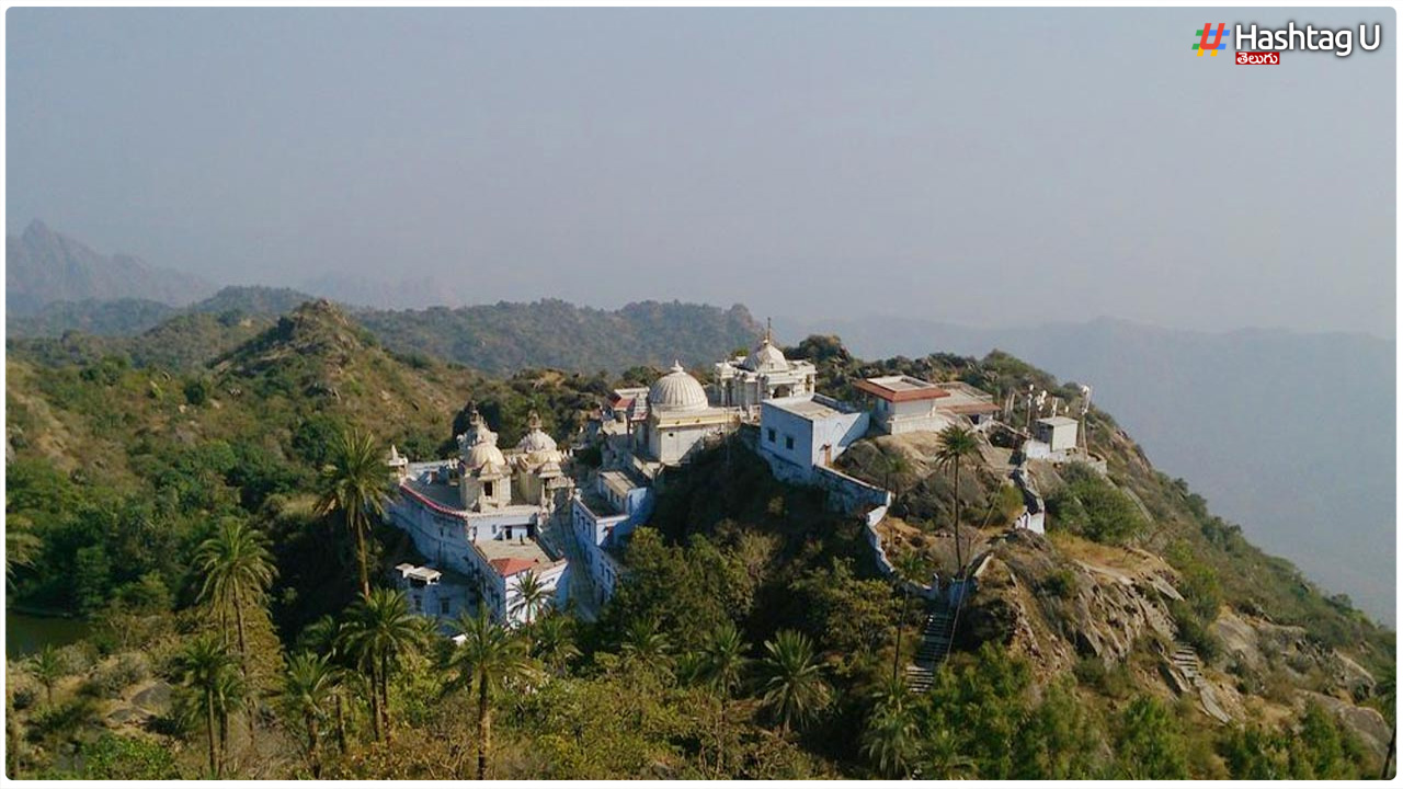 Achal Ghar, Mount Abu