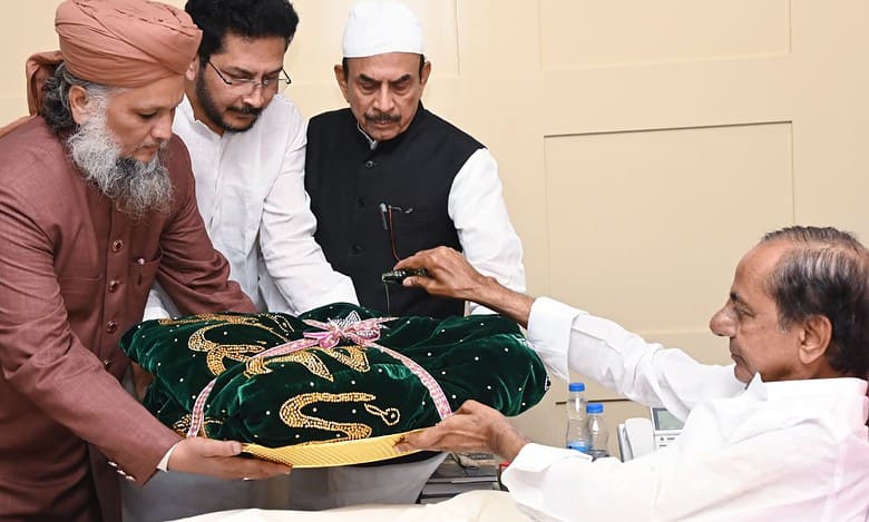 Kcr Sends Chadar