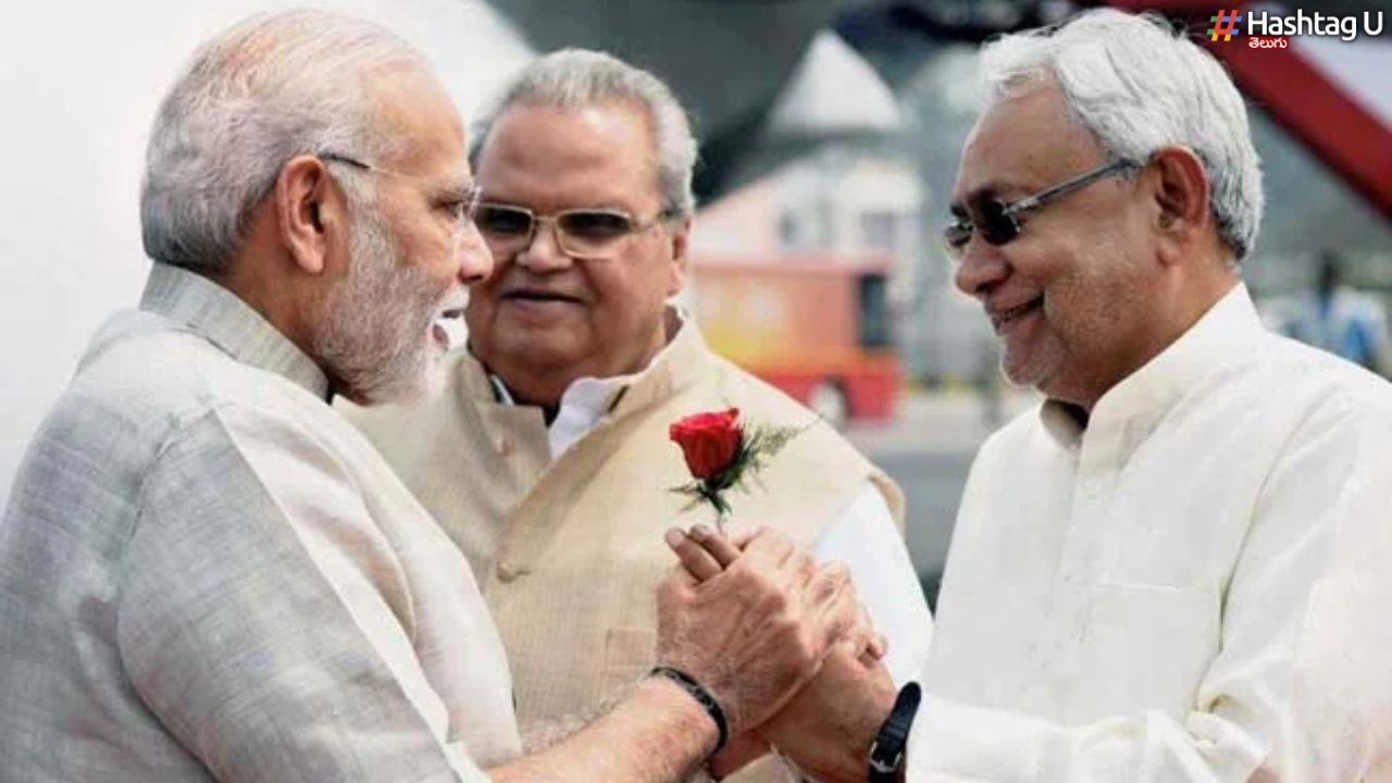 Nitish With Modi