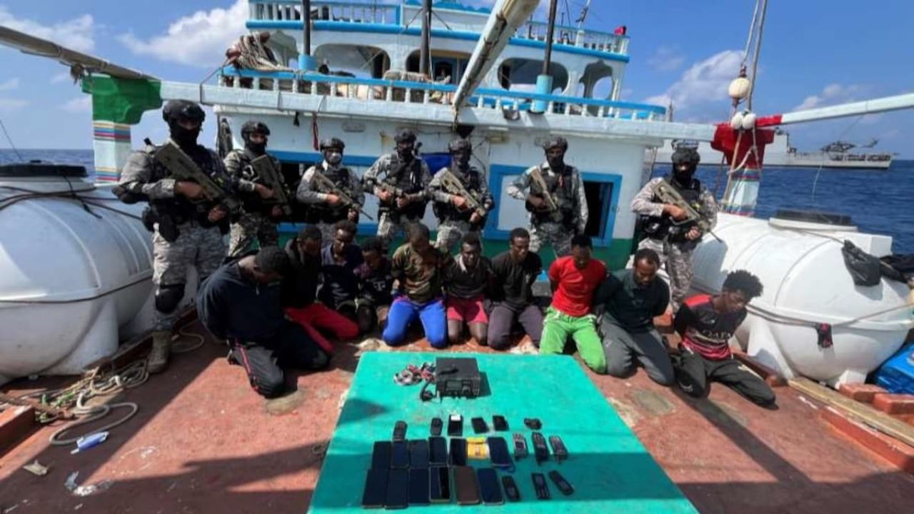Pak Sailors Rescued