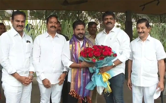 Bonthu Rammohan Met With Revanth