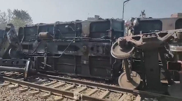 Delhi Train Accident