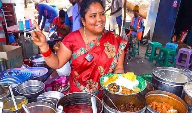 Hyderabad Food Stall Vendor Kumari Aunty Craze In Telugu States V Jpg 816x480 4g