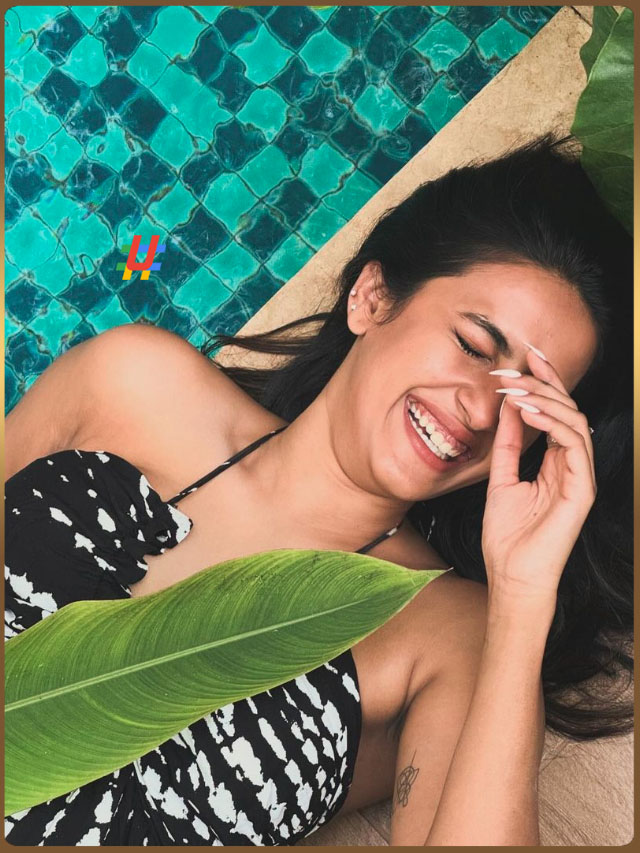 Niharika (2)