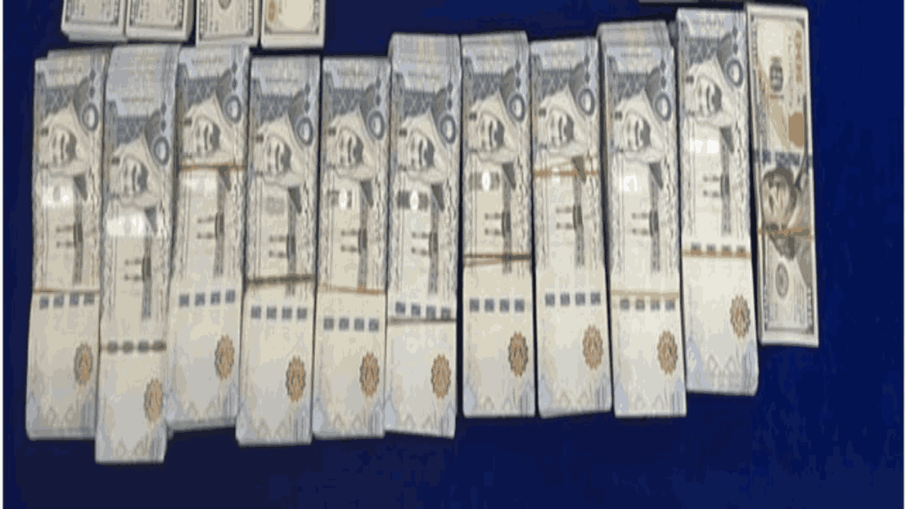 3 Crore Cash Seized