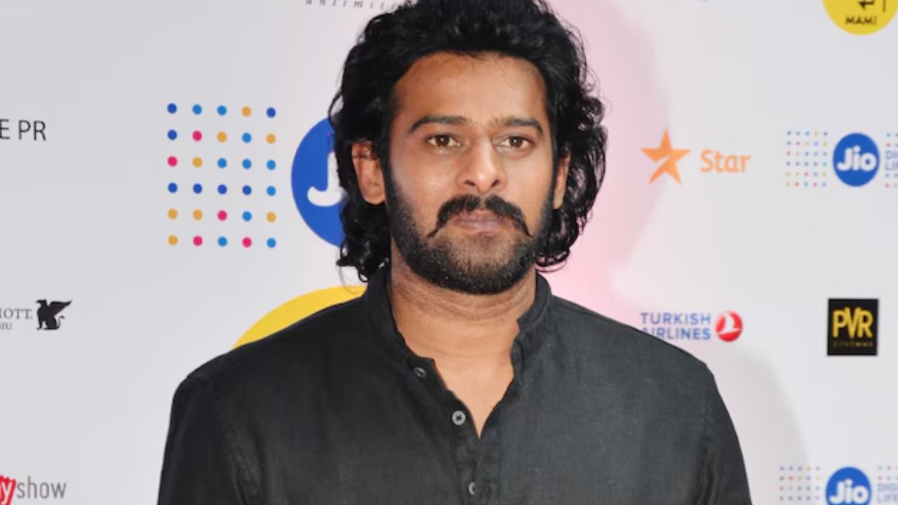 Prabhas College Friends Comments On His Acting In Chatrapathi Movie