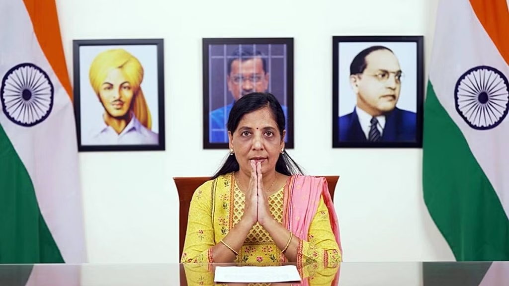 Kejriwal Wife