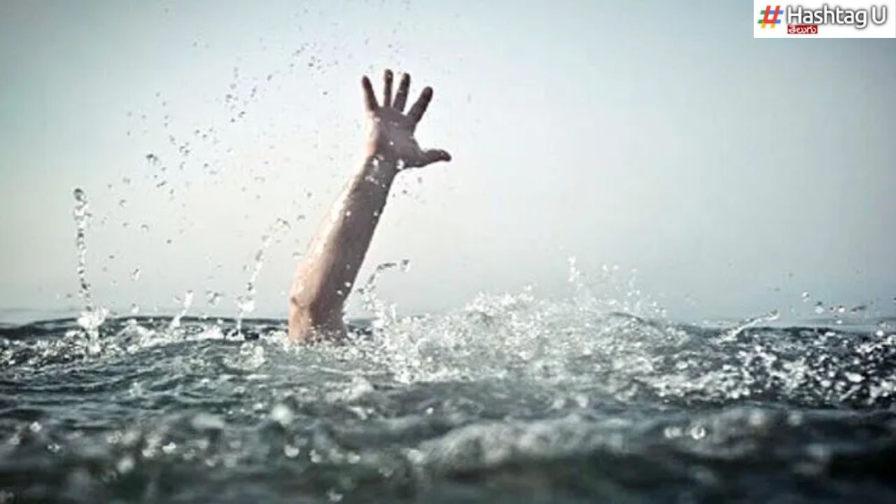 Two Telugu Students Died In America