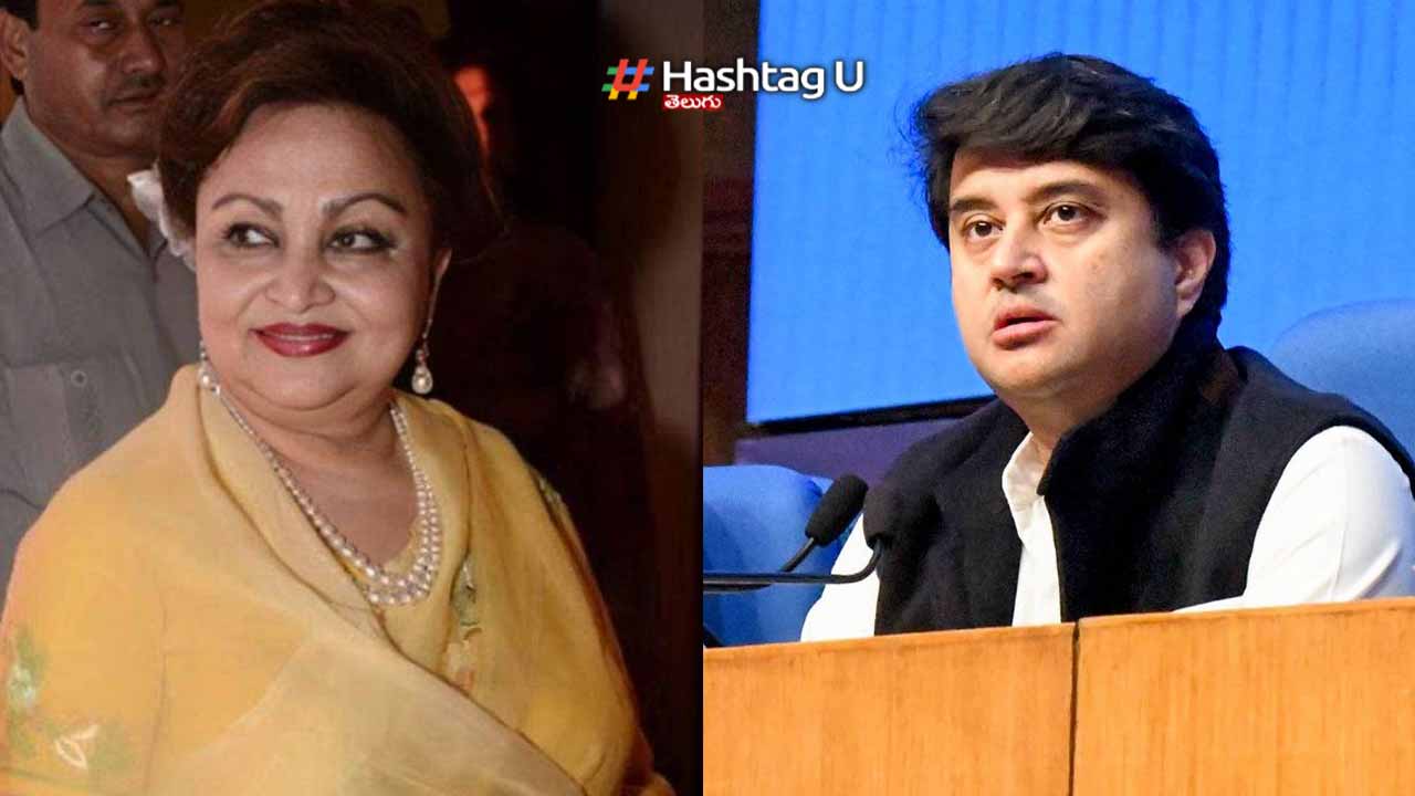 Union Minister Jyotiraditya Scindia's mother passes away
