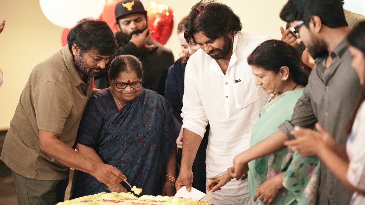 Nikhil Siddhartha Kartikeya Gummakonda Tweets On Pawan Kalyan Chiranjeevi Video