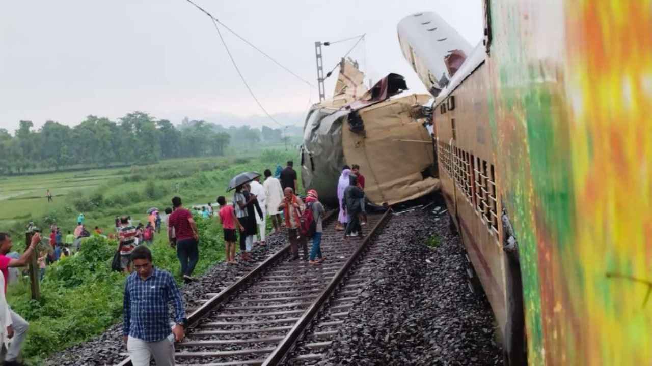 Train Collides