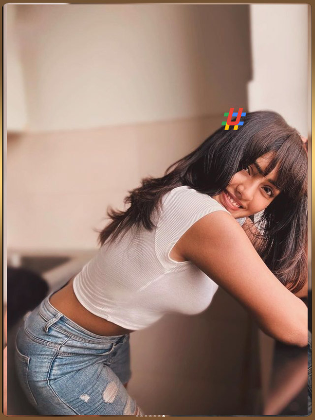 Esha (4)