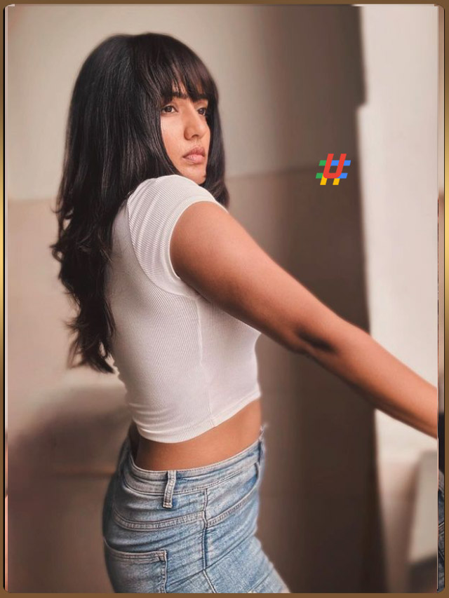 Esha (8)